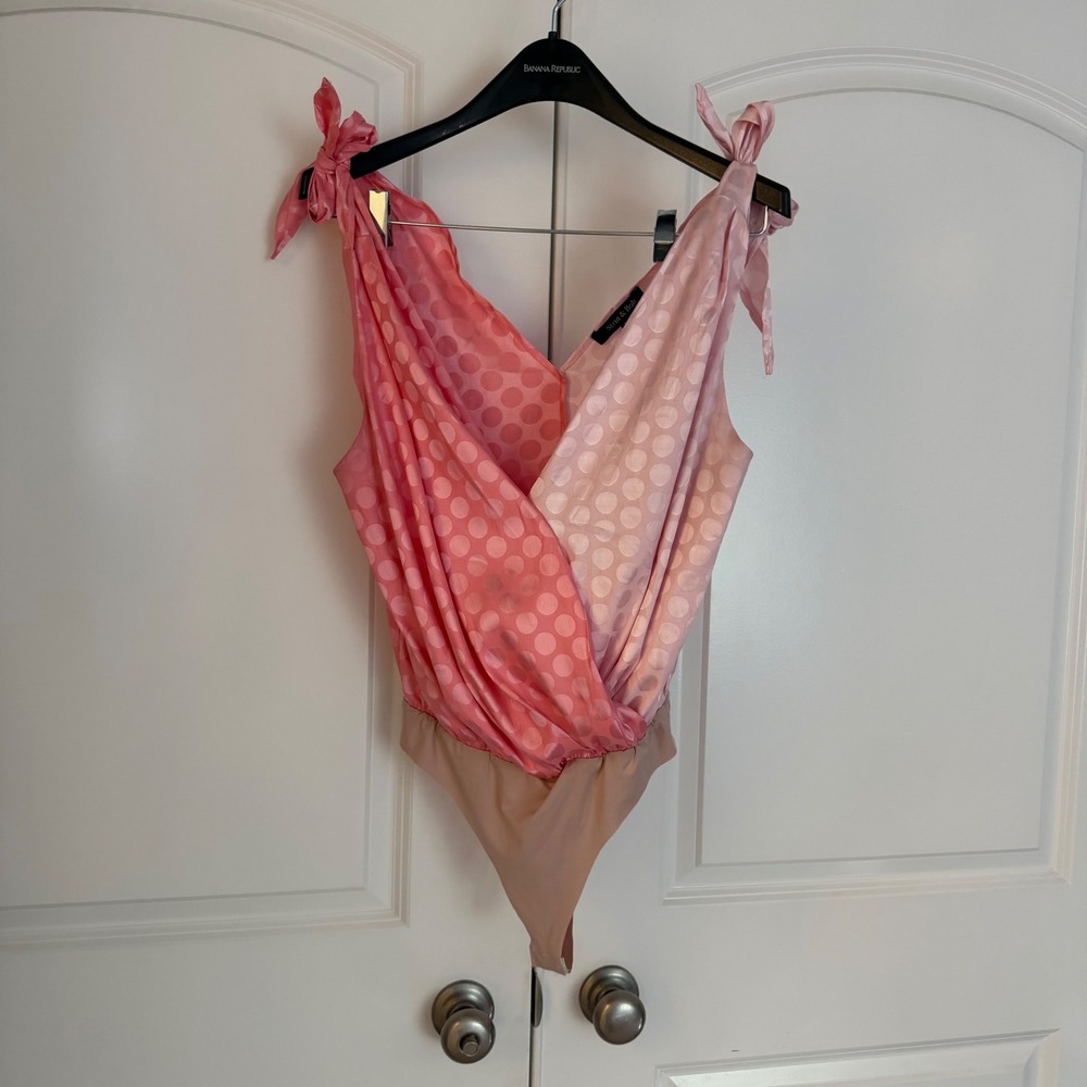 Strut & Bolt Pink Colorblock Polka Dot Tie Shoulder Bodysuit Womens Medium